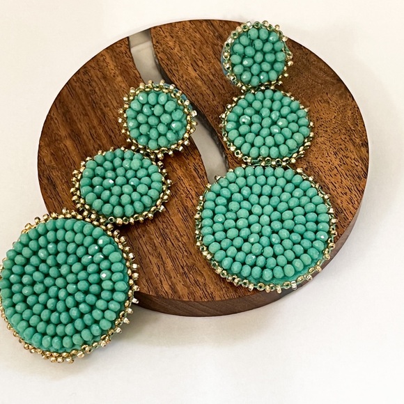 Beaded earrings - Picture 1 of 3